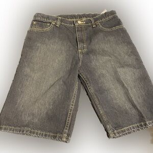 💙MAKE AN OFFER ❣️Boys Wrangler Shorts. Size 18.  Excellent . Clean & Sanitized.